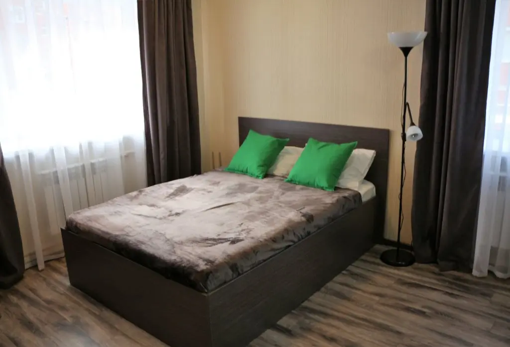 Томск: Good night (Гуд найт) на Никитина
