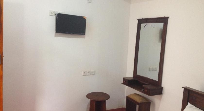 Анурадхапура: Hotel Savonrich