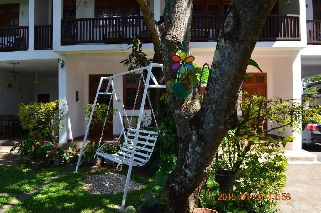 Анурадхапура: Little Paradise Tourist Guest House and Holiday Home