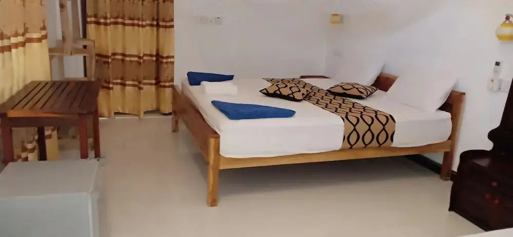 Аругам-Бэй: Surf & Sand Hotel