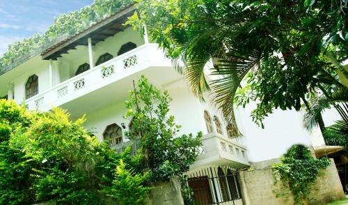 Канди: Jayabo Residence