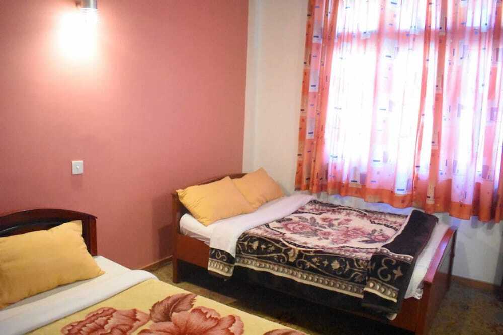 Нувара-Элия: Yoho Hotel Hillberry