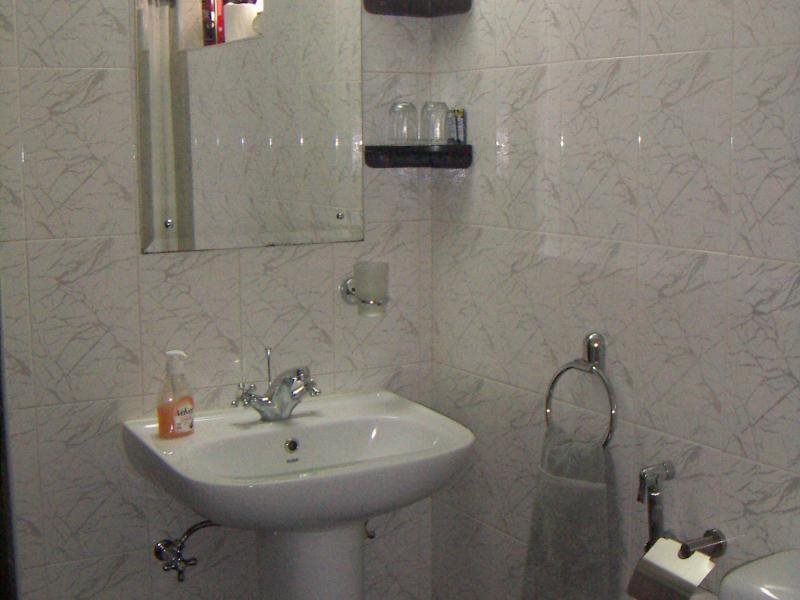 Негомбо: Ayubowan Guesthouse