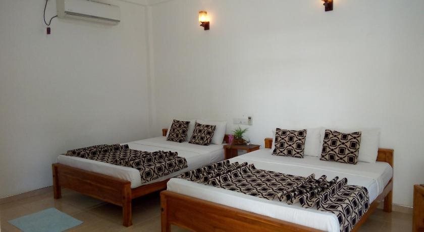 Удавалаве: Hotel Gayan's