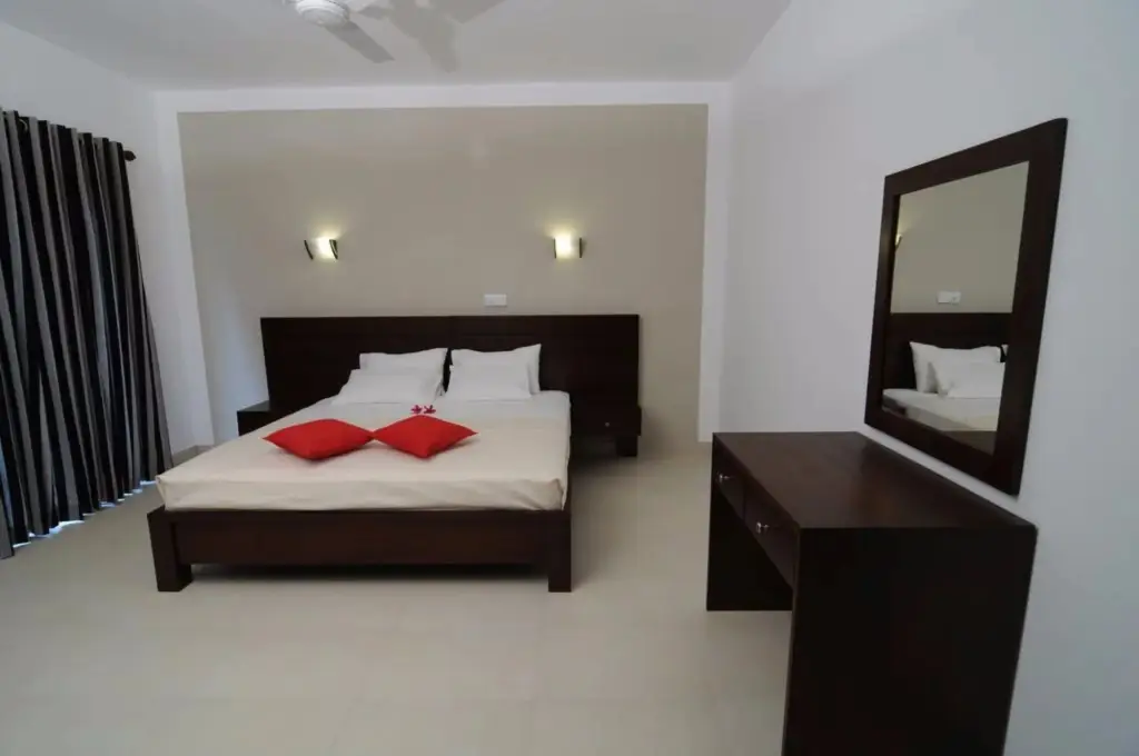 Негомбо: Hotel Shanelo