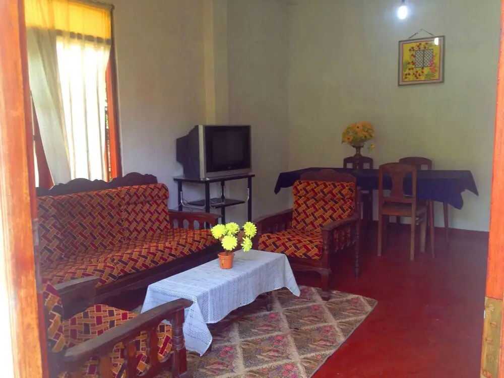 Хиккадува: Hikka Green Family House