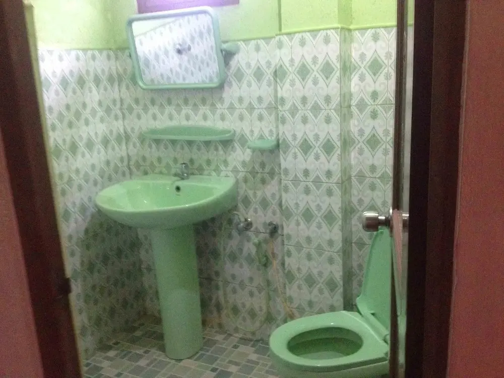 Хиккадува: Hikka Green Family House