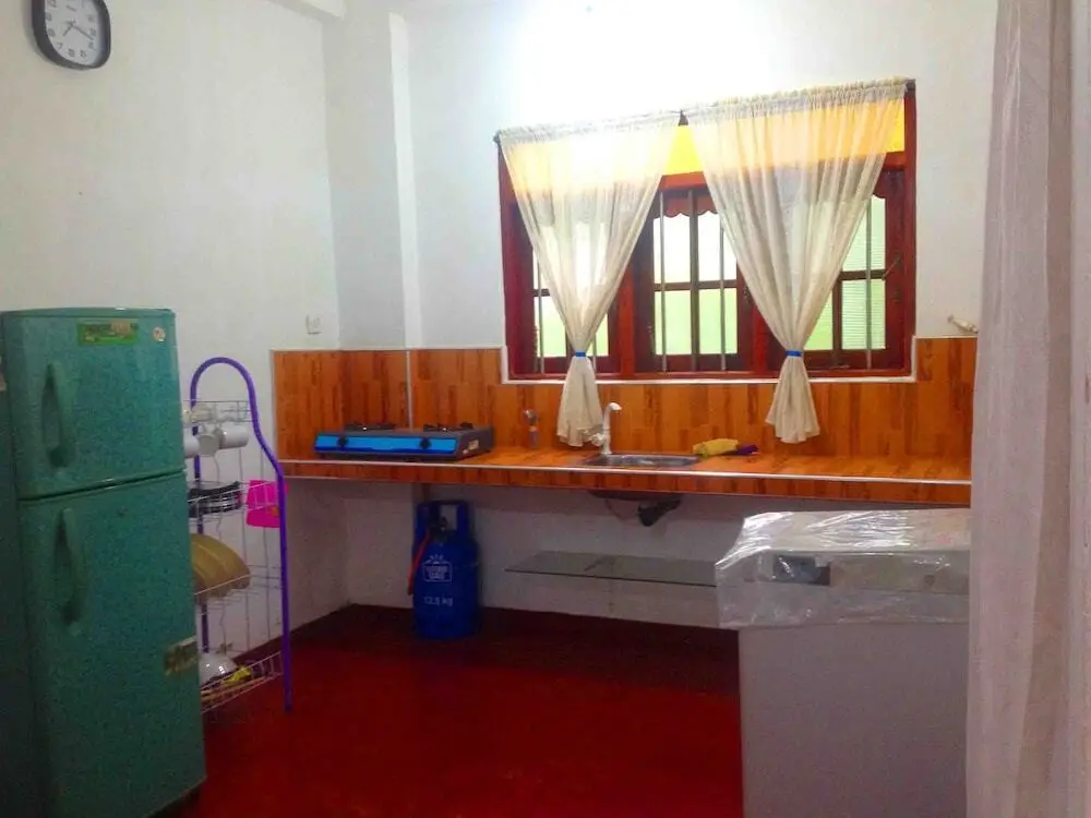 Хиккадува: Hikka Green Family House