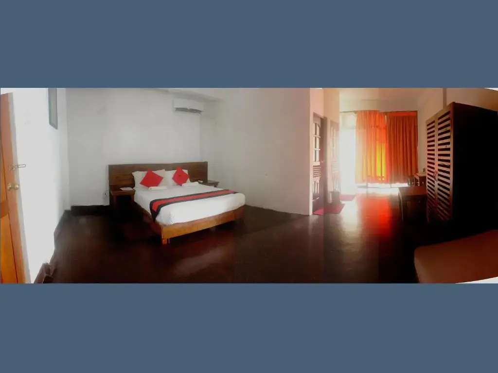 Канди: 256 Townhouse Rest