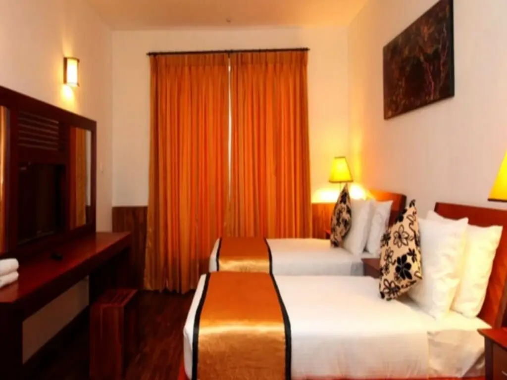 Нувара-Элия: Glenfall Reach Hotel