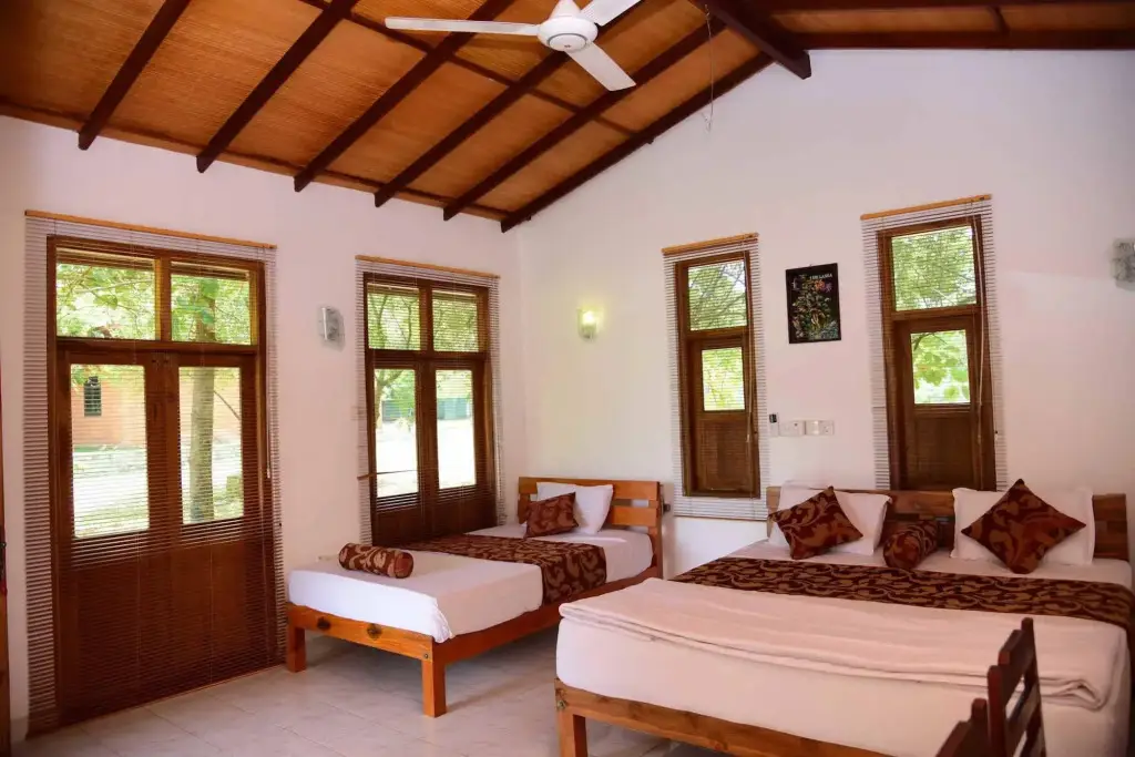 Анурадхапура: Indika Lake Resort