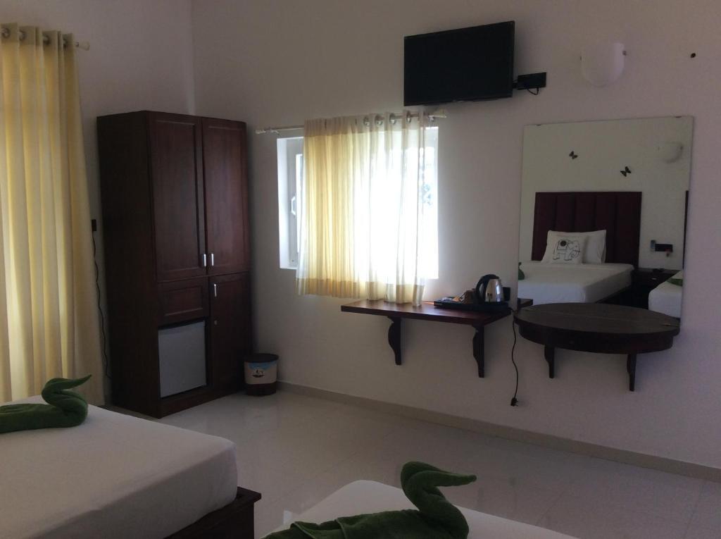 Мирисса: Lemazone Inn
