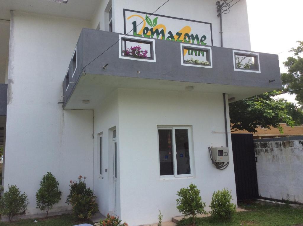 Lemazone Inn — фото 1