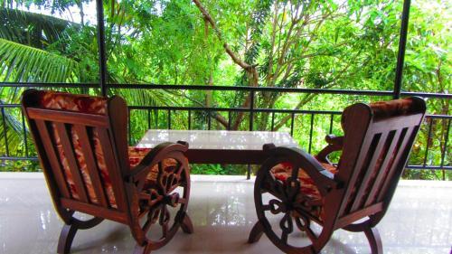 Хиккадува: Thira Home Stay