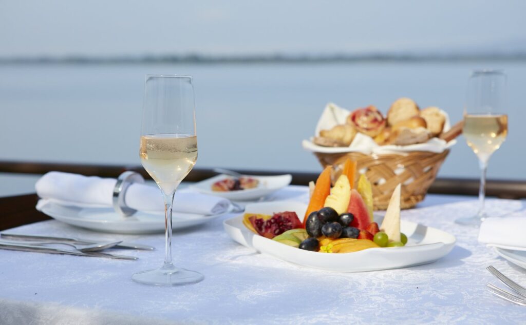 Полоннарува: EKHO Lake House Polonnaruwa