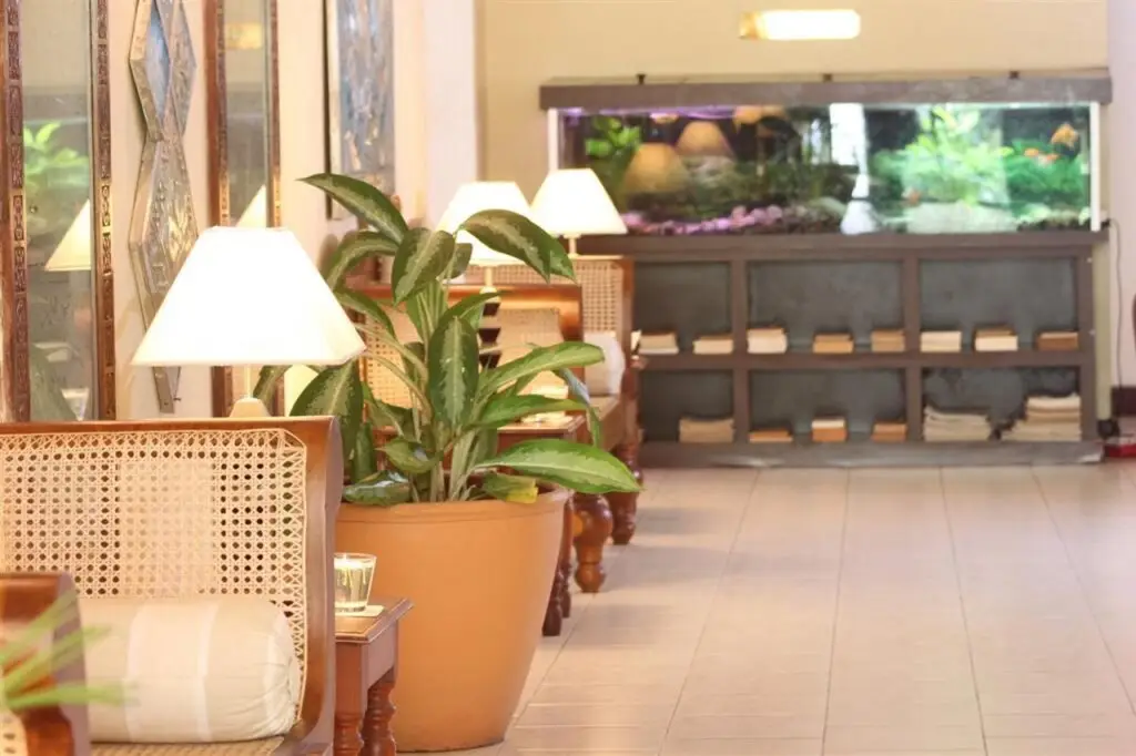 Ратнапура: Ratnaloka Tour Inn