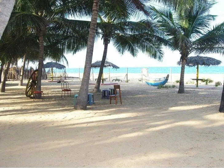 Аккарайпатту: Hotel Sea Sand