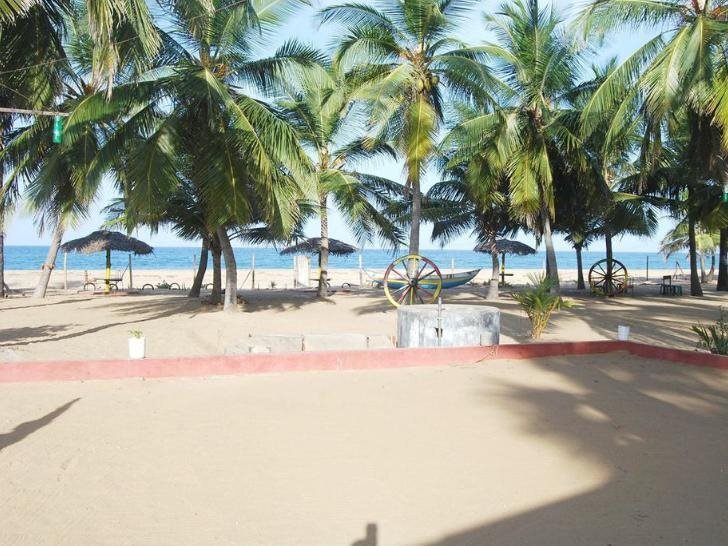 Аккарайпатту: Hotel Sea Sand