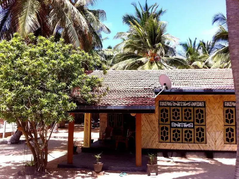 Кандакули: Five Trees Beach Resort Hotel