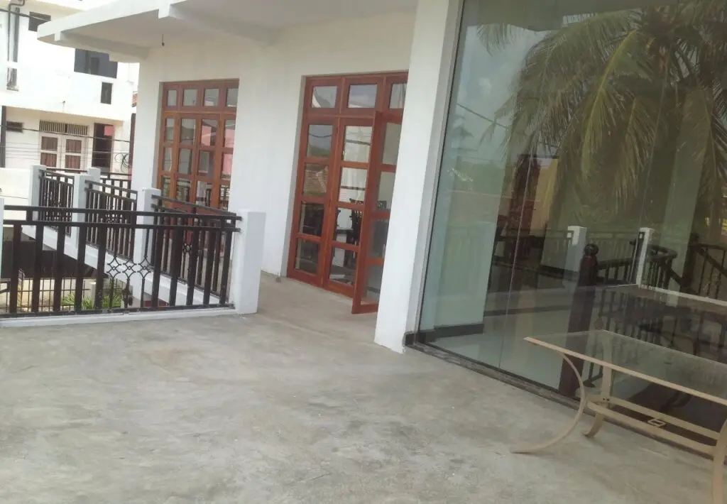 Негомбо: Araliya Blue Beach View Hotel