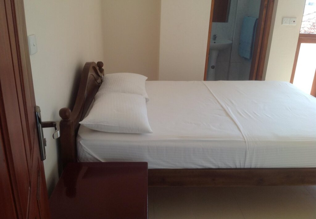 Негомбо: Araliya Blue Beach View Hotel