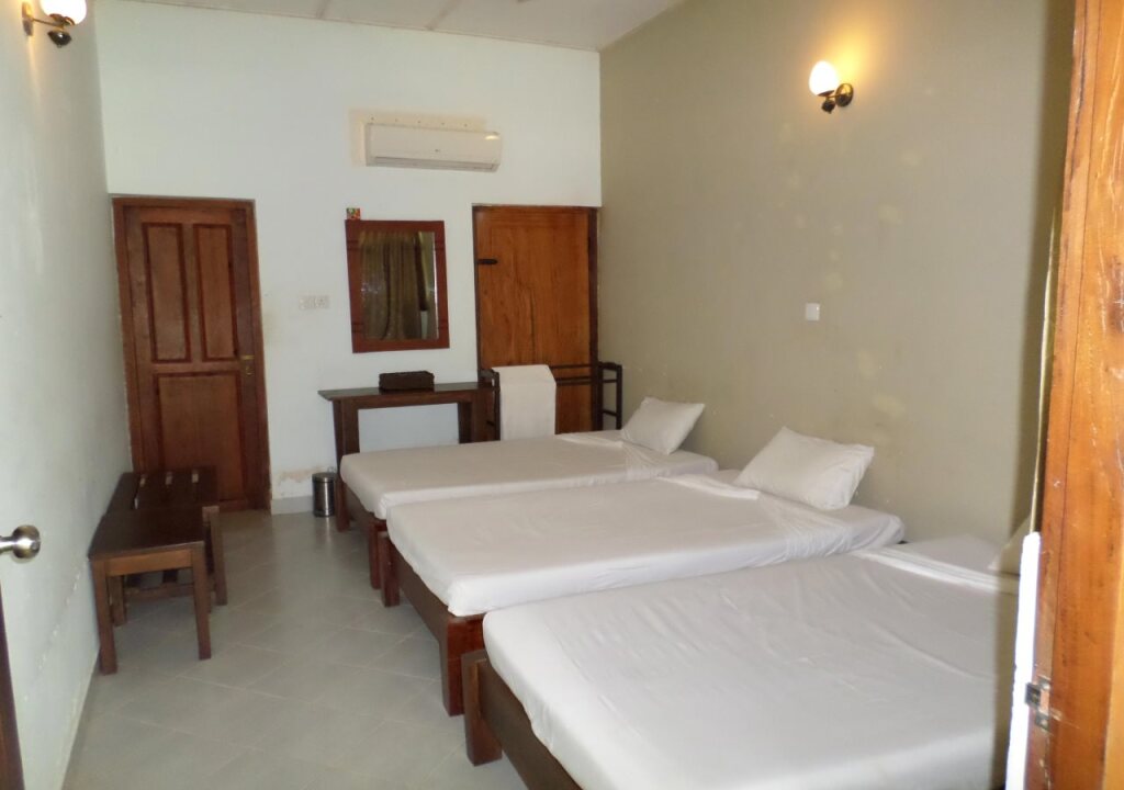 Хингуракгода: Polonnaruwa Holiday Inn