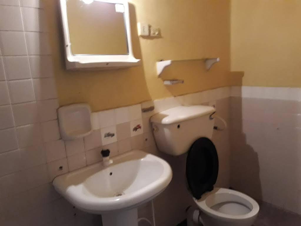 Канди: Drop Hostel