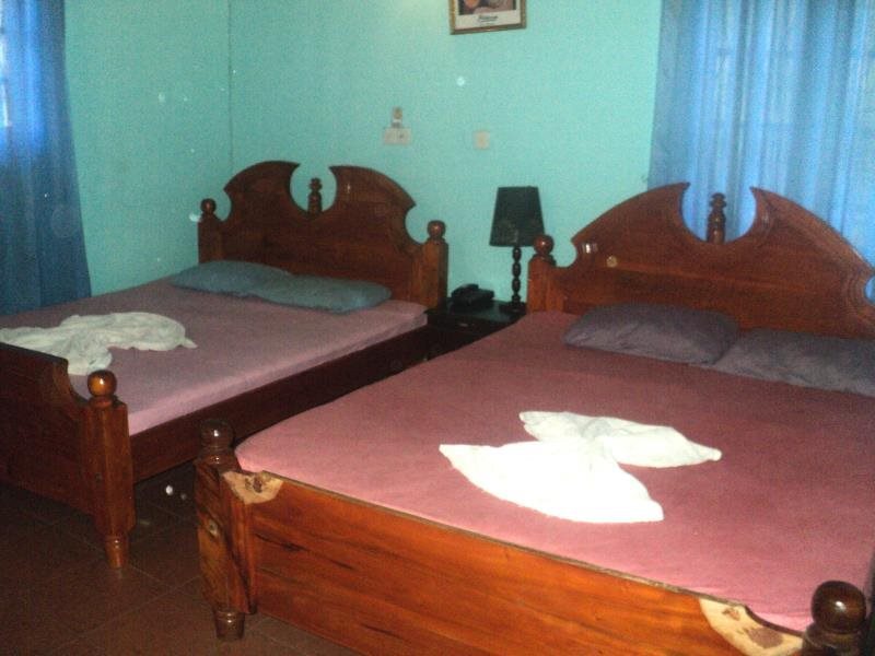 Келания: Nilambara Hotel Colombo