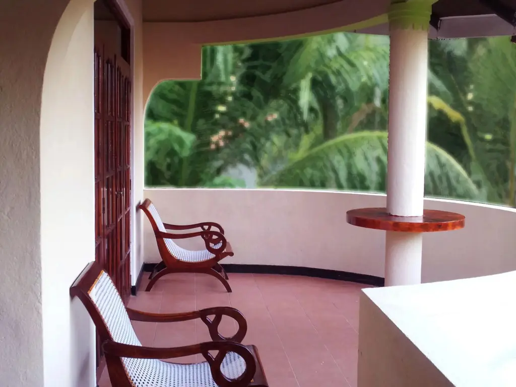 Берувела: Tony Guest House