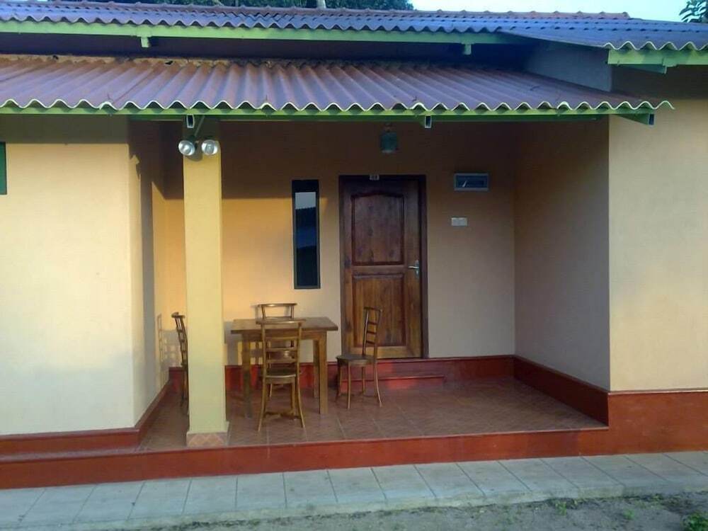 Анурадхапура: Wilpattu Dilsara Holiday Resort
