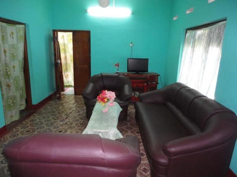Калуванчикуду: Luckmins Guest House