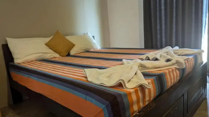 Хингуракгода: Home Stay