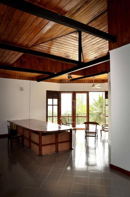 Канди: Pearl House