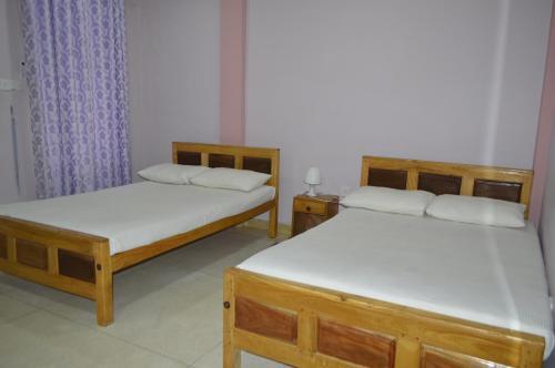 Калкудах: Gnanam Holiday Inn