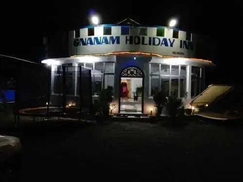 Gnanam Holiday Inn — фото 1