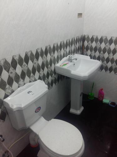 Курунегала: Pinnawala home stay