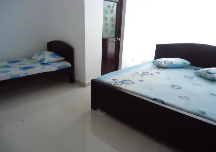 Полоннарува: Senanayaka Holiday Inn