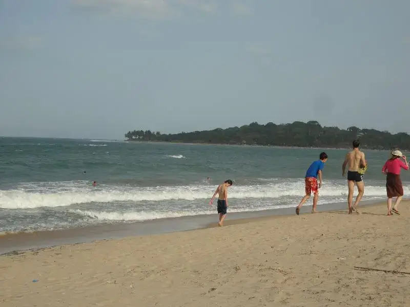 Аругам-Бэй: East Beach Surf Resort