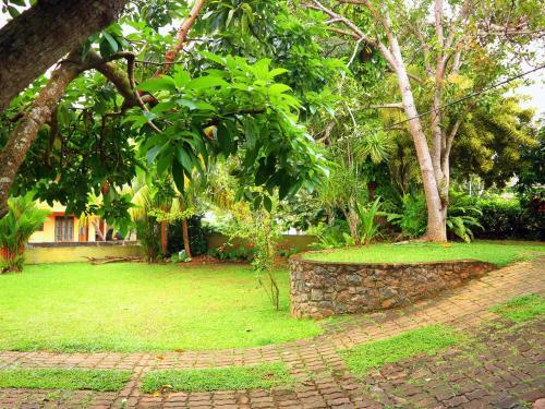 Галле: Galle Rest Home