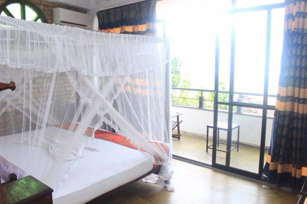 Manidi Beach Resort — фото 1