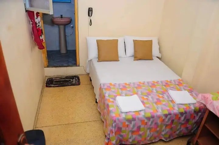Коломбо: Manimalar Lodge