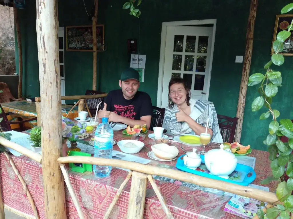 Элла: Green Lantern Inn