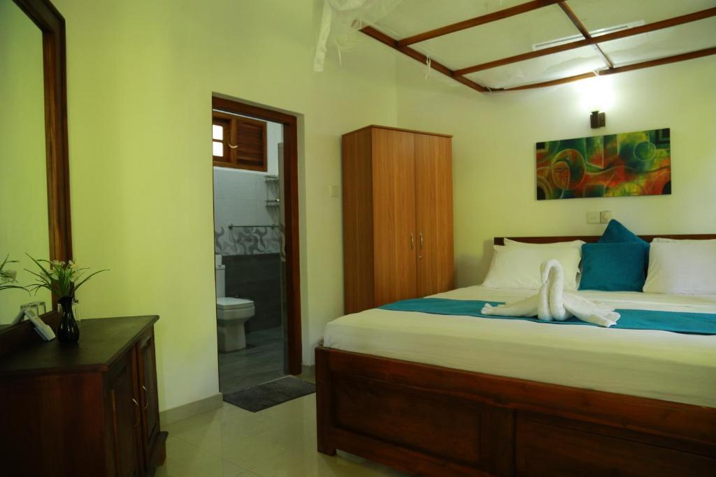 Хиккадува: Residence Chanty