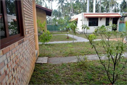 Ваддува: Claremont Lanka