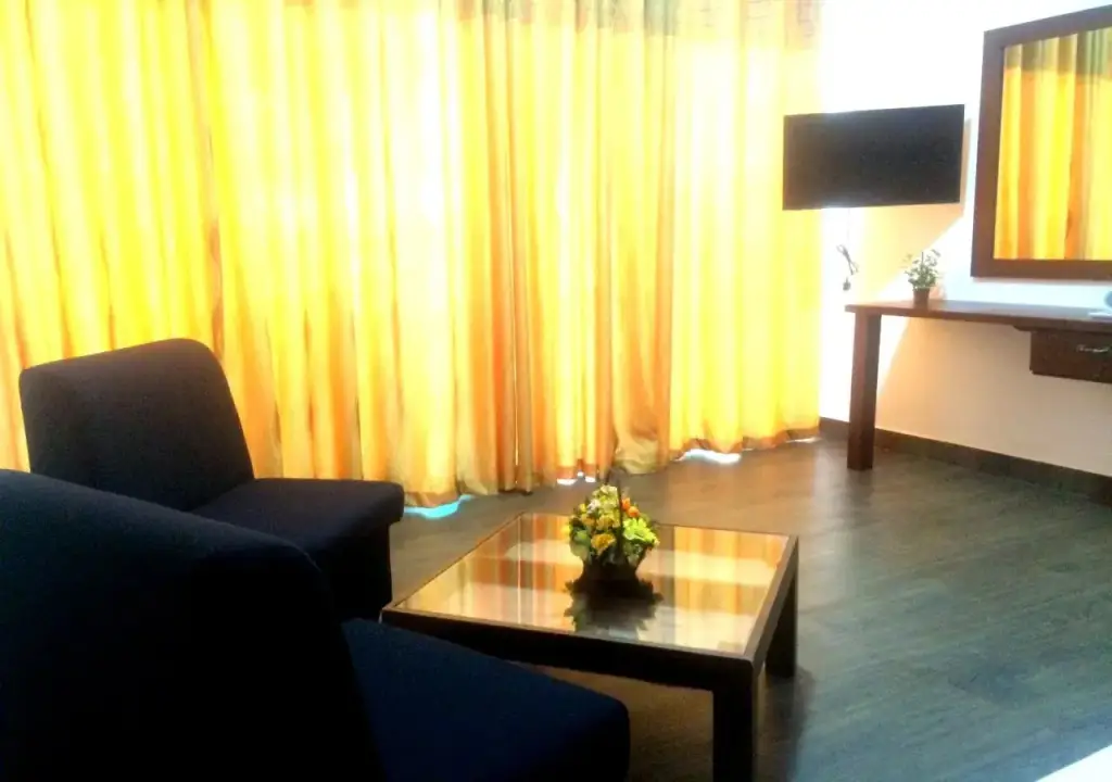 Негомбо: Bridge Hotel Negombo