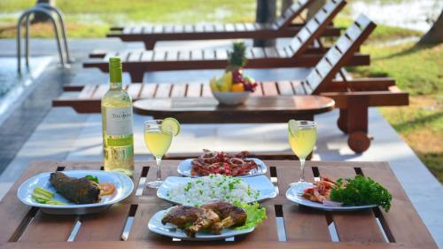 Кандакули: Genge Lake Resort Kalpitiya