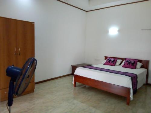 Анурадхапура: ALIYA PINK France Guesthouse