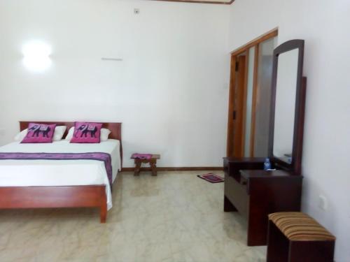 Анурадхапура: ALIYA PINK France Guesthouse