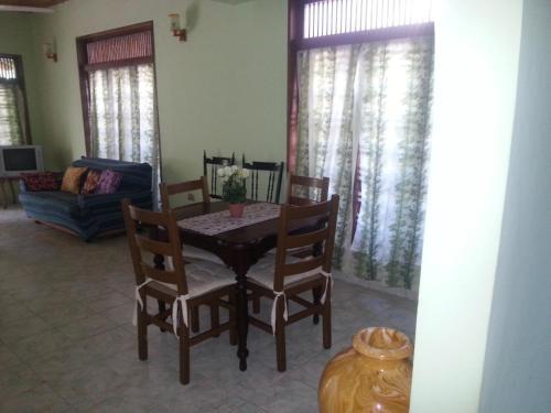 Хиккадува: Anthani Homestay