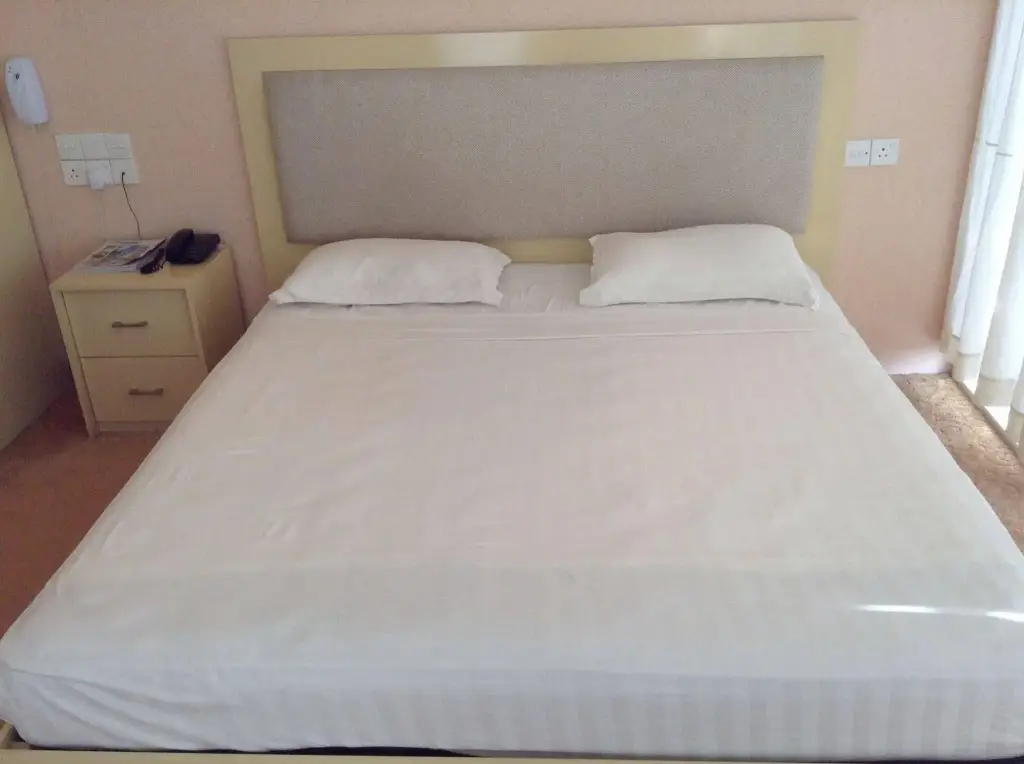 Курунегала: Grindlays Regency Hotel